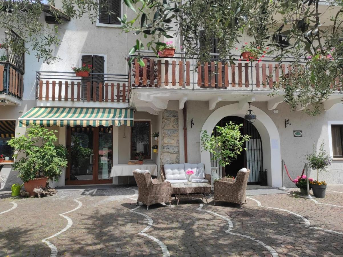 Albergo Stella D'Italia Tenno Extérieur photo